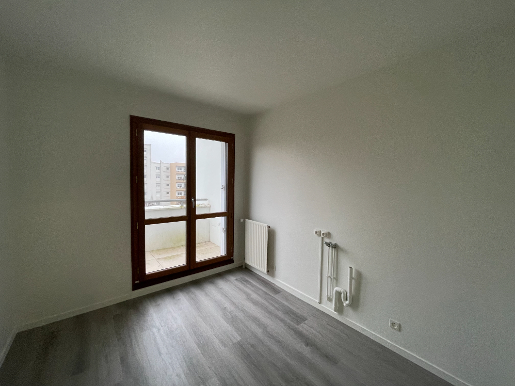 Appartement T4 – 101.76 m² – LA RICHE